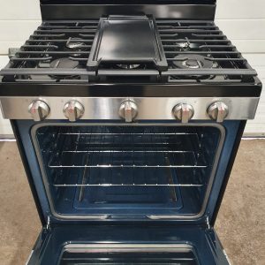 USED LESS THAN 1 YEAR Samsung GAS STOVE NX60A6511SS 1