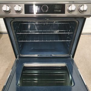 USED LESS THEN 1 YEAR INDUCTION STOVE SAMSUNG NE63T8911SGAC. Range Free Standing Slide In Electric Range 30 inch Exterior Width Self Clean Convection 4 Burners 1