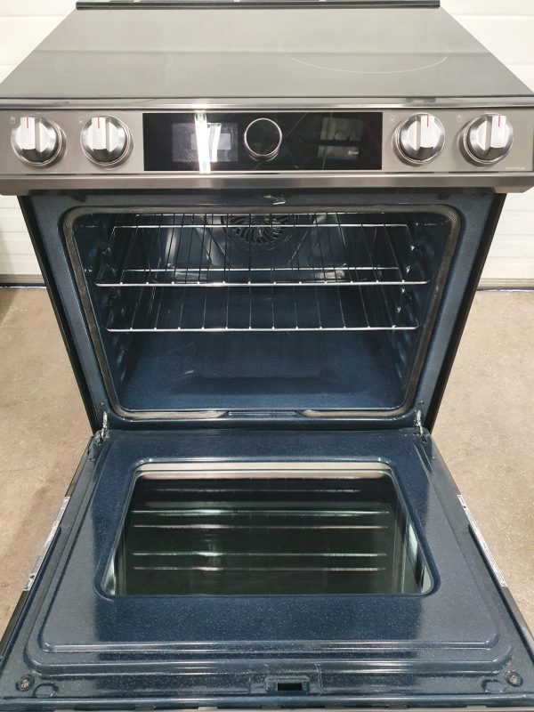 USED LESS THEN 1 YEAR INDUCTION STOVE SAMSUNG NE63T8911SG/AC