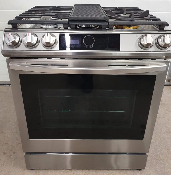 USED SAMSUNG GAS STOVE LESS THAN 1 YEAR NX60T8711SS/AA
