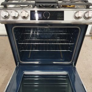USED SAMSUNG GAS STOVE LESS THAN 1 YEAR NX60T8711SSAA 3