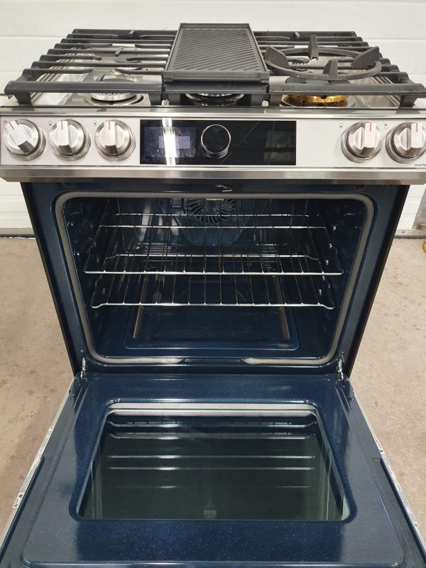USED SAMSUNG GAS STOVE LESS THAN 1 YEAR NX60T8711SS/AA