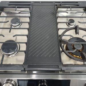 USED SAMSUNG GAS STOVE LESS THAN 1 YEAR NX60T8711SSAA 4