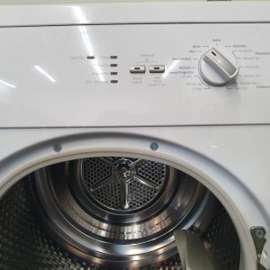 USED SET BLOMBERG APPARTMENT SIZE WASHER WM77110NBL01 AND DRYER DV17542 342424 2