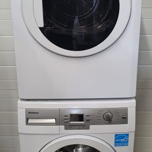 USED SET BLOMBERG APPARTMENT SIZE WASHER WM77110NBL01 AND DRYER DV17542 342424 5