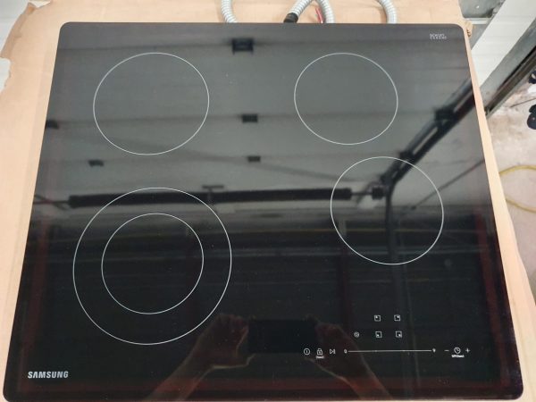 OPEN BOX SAMSUNG ELECTRIC COOKTOP NZ24T4360RK/AA