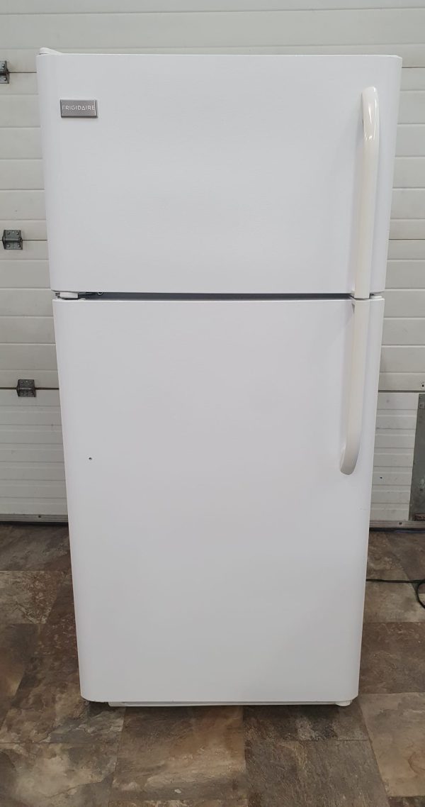 Used Frigidaire Refrigerator Fftr1817lw6