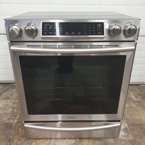 USED LESS THAN 1 YEAR INDUCTION STOVE SAMSUNG NE58K9560WSAC 1