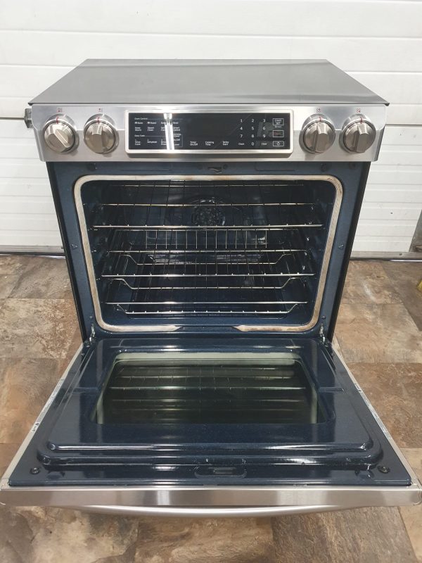 Used Samsung Induction Stove Less Than 1 Year NE58K9560WS/AC