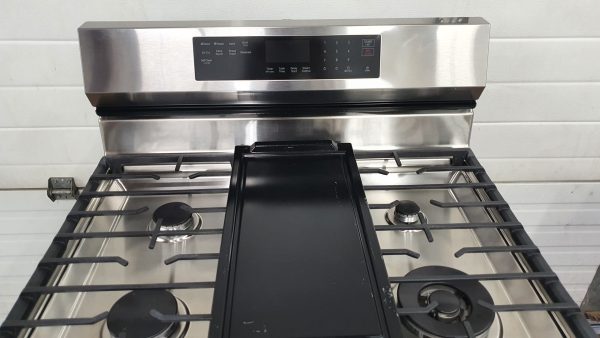 Used Less Than 1 Year Propane Gas Stove Samsung NX60A6711SS