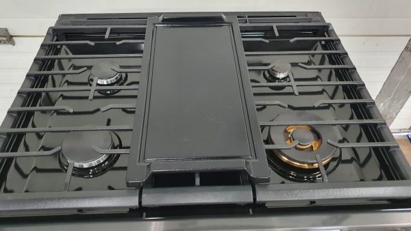 USED PROPANE GAS STOVE LESS THAN 1 YEAR NX60T8511SG/AA