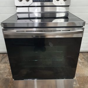 USED SAMSUNG ELECTRICAL STOVE LESS THAN 1 YEAR NE59R4321SSAC 1
