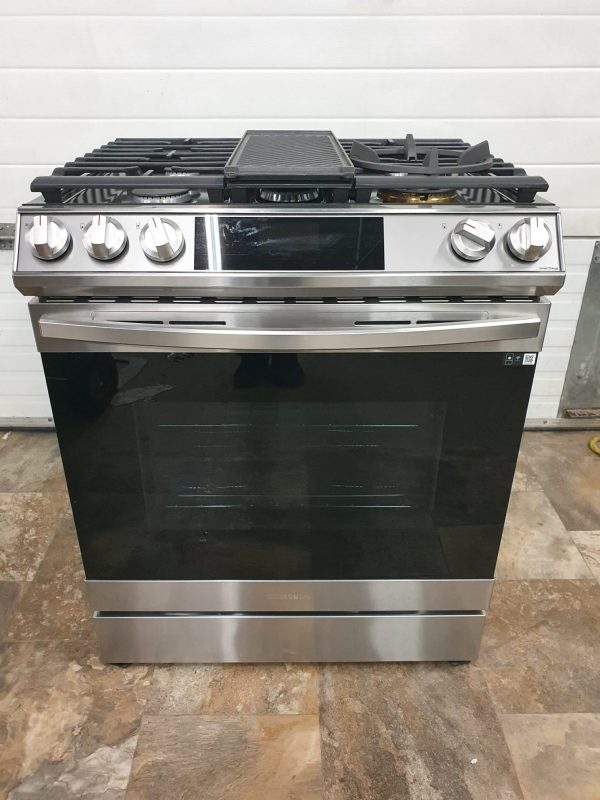 Used Samsung Gas Stove Less Than 1 Year NX60T8511SS/AA