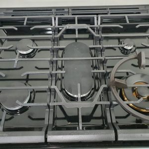 USED SAMSUNG GAS STOVE LESS THAN 1 YEAR NX60T8511SSAA 4 3