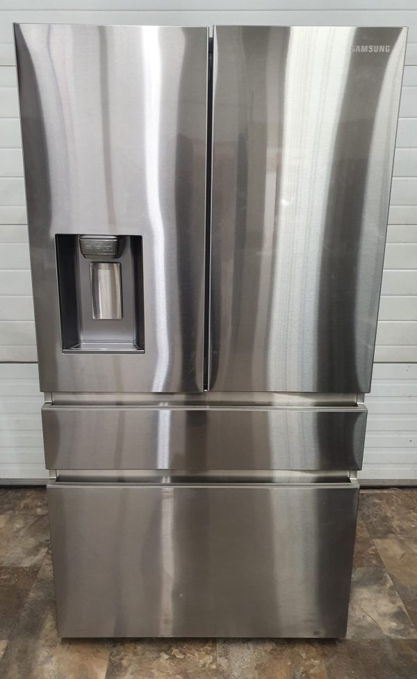 Used Samsung Refrigerator Less Then 1 Year RF23M8070SR/AA Counter Depth