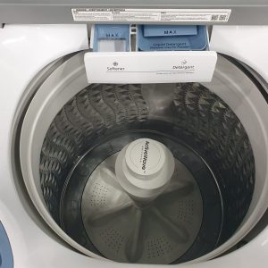 USED SAMSUNG SET LESS THAN 1 YEAR WASHER AND DRYER 4