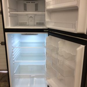 USED INSIGNIA REFRIGERATOR APPARTMENT SIZE NS RTM12SS7 C 1