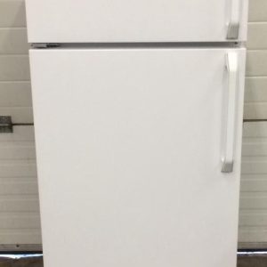 USED KENMORE REFRIGERATOR 23613 2 APPARTMENT SIZE 4