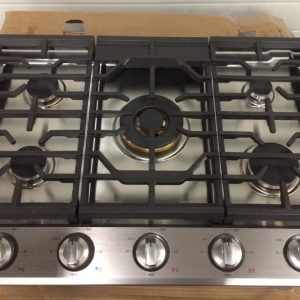 USED LESS THAN 1 YEAR SAMSUNG GAS COOKTOP NS30N6555TS 1