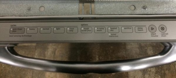 Used Maytag Dishwasher MDB6769AWS2