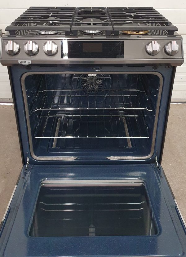 Used Less Than 1 Year Gas Stove NX60T8511SG/AA