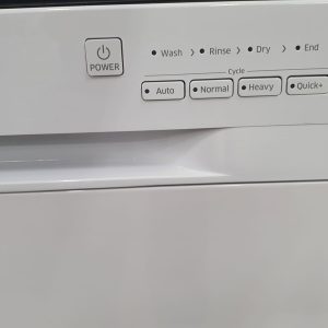 Used Less Than 1 Year Samsung Dishwasher DW80J3020UW 2