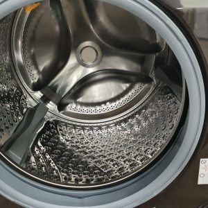 Used Less Than 1 Year Samsung Set Washer WF50T8500AV and Dryer DVE50R8500V 6