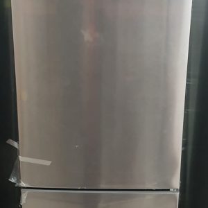 New Open Box Refrigerator Moffat MBE11DSLBSS Apartment Size 1