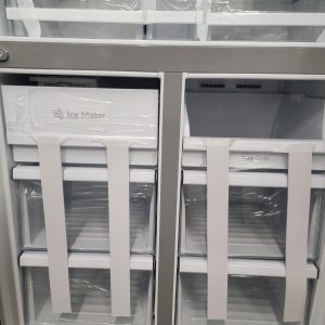 Open Box Hisense Refrigerator RQ22N6ASD Counter Depth 4