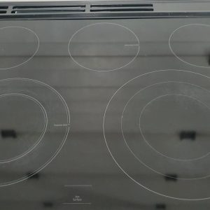 Used Less Than 1 Year Electrical Stove Samsung NE63T8711SSAC 4