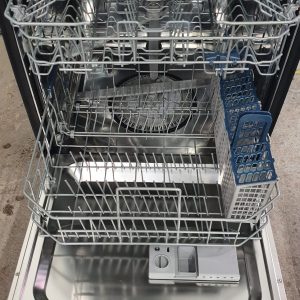 Used Less Than 1 Year Samsung Dishwasher DW80T5040US 1 3