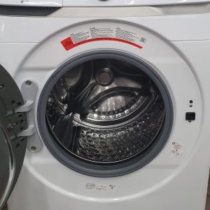 Used Less Than 1 Year Samsung Washer WF45T6000AW 1