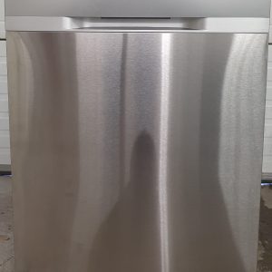 Used Less than 1 Year Samsung Dishwasher DW80T5040US 3 1