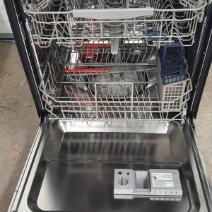 Open Box Floor Model Dishwasher Samsung DW80R5061US 2