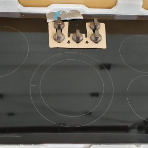 Open Box Samsung Electric Cooktop NZ36R5330RK