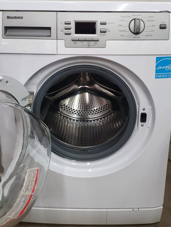 Used Blomberg Washing Machine WM87120NBL01 Apartment Size