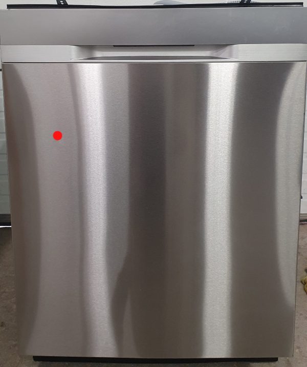 Used Less Than 1 Year Dishwasher Samsung DW80T5040US