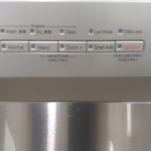 Used Less Than 1 Year Samsung Dishwasher DW7933LRASR 4