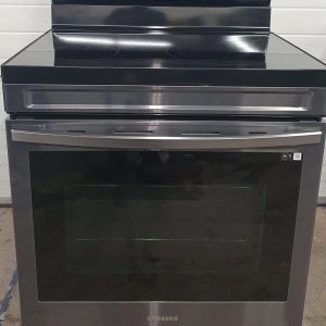Used Less Than 1 Year Samsung Electrical Stove NE63A6711SG 2