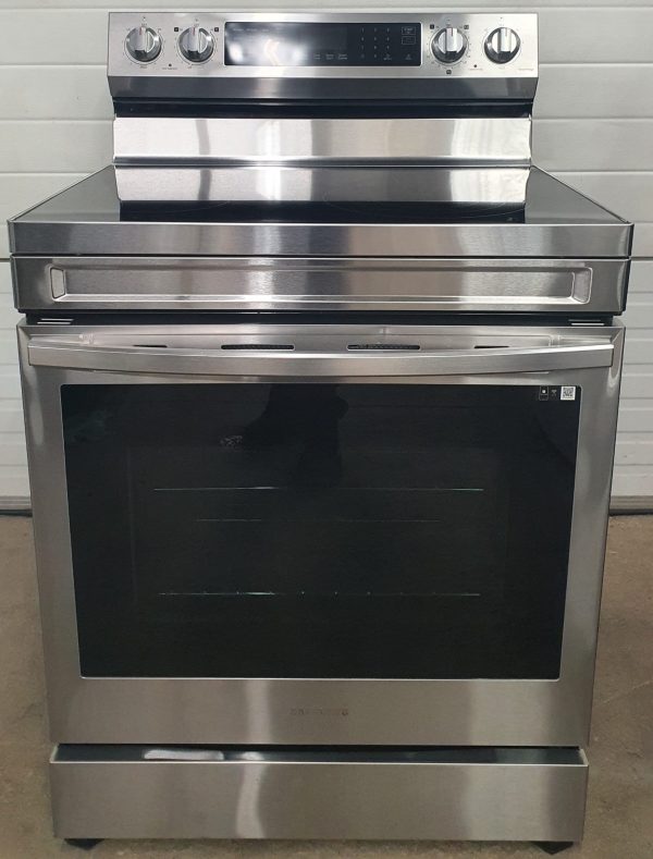 Used Less Than 1 Year Samsung Electrical Stove NE63A6711SS