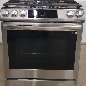 Used Less Than1 Year Gas Propane Stove NX60T8711SS/AA