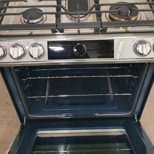 Used Less Than1 Year Gas Stove NX60T8711SSAA 3