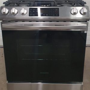 Used Less Then 1 Year Samsung Gas Propane  Stove NX60T8311SS