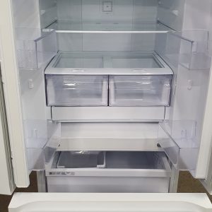 Open Box Floor Model Samsung Refrigerator RF22A4111WW 2