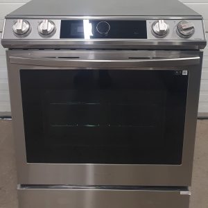 Used Less than 1 Year Induction Stove Samsung NE63T8911SR/AC