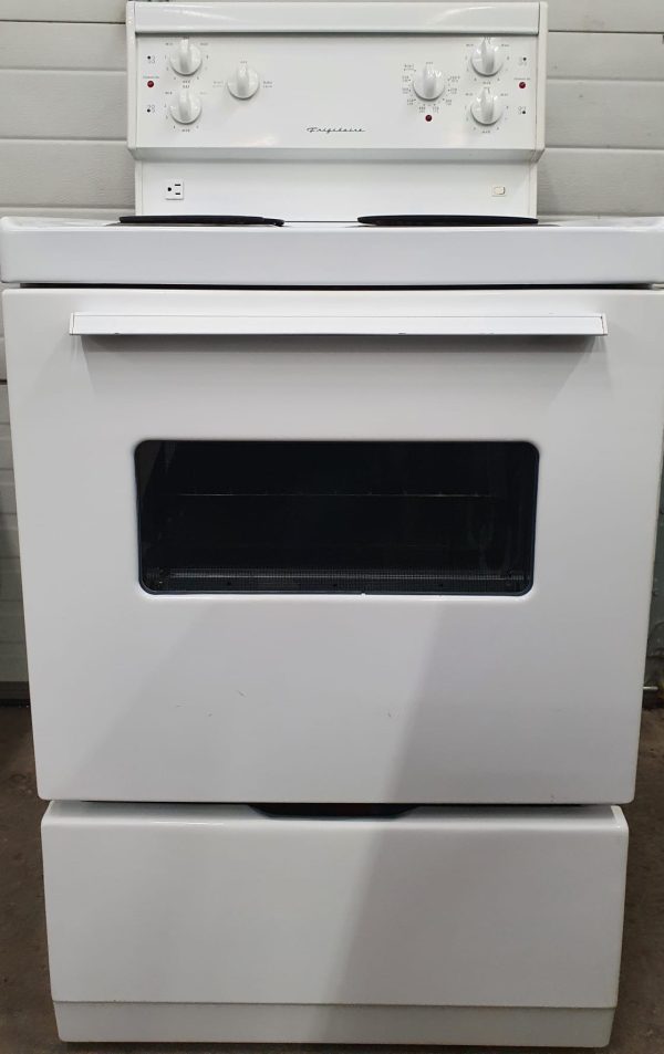 Used Frigidaire Electrical Stove CFEF210CS2 Apartment Size