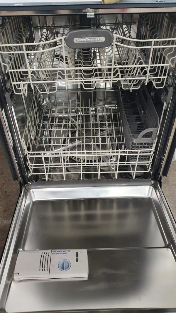Used KitchenAid Dishwasher KUDK03CTBL2