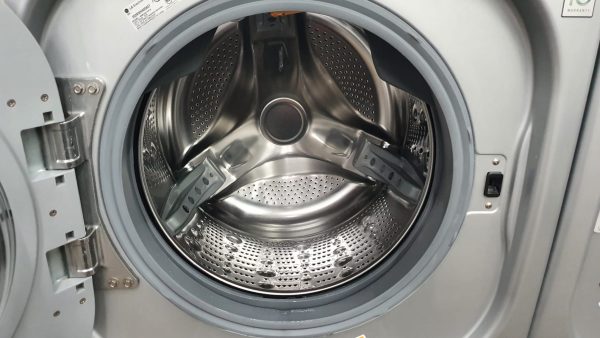 Used LG Set Washer WM3001HPA and Dryer DLEX3001P