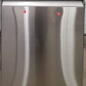 Used Less Than 1 Year Floor Model Dishwasher Samsung DW80R9950US 4