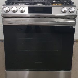 Used Less Than 1 Year Gas Propane Stove NX60T8511SS/AA